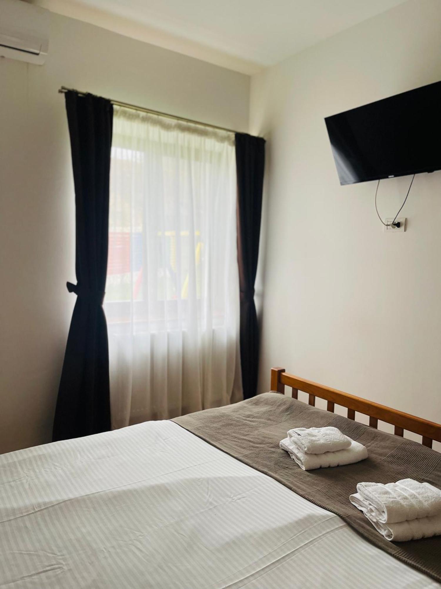Hotel Domeniul Bondarelului Ocolisu Mic Esterno foto